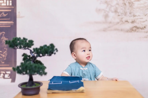 克拉玛依三个月宝宝抬头不稳